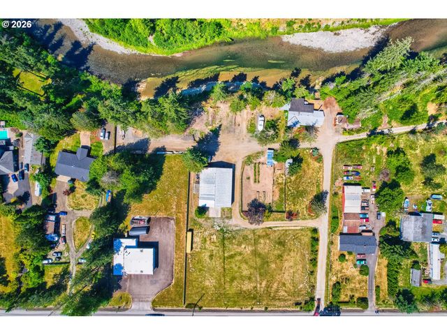 27611 S HIGHWAY 213, Mulino, OR 97042