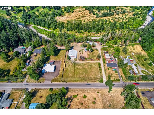 27611 S HIGHWAY 213, Mulino, OR 97042