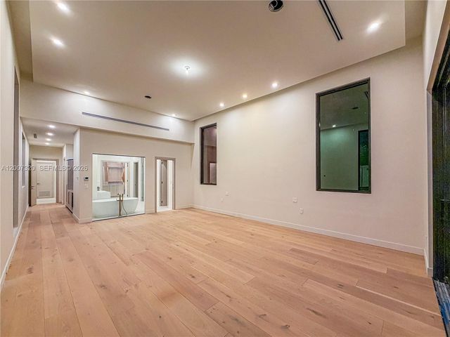 6290 Chapman Field Dr, Pinecrest, FL 33156