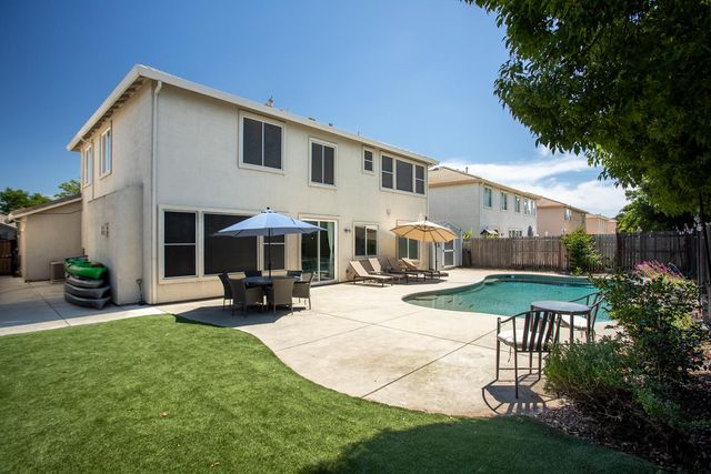5600 Stonehaven Dr, Marysville, CA 95901