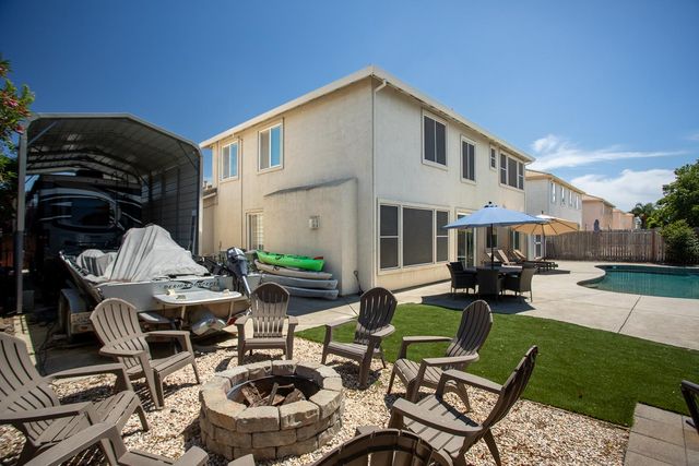 5600 Stonehaven Dr, Marysville, CA 95901