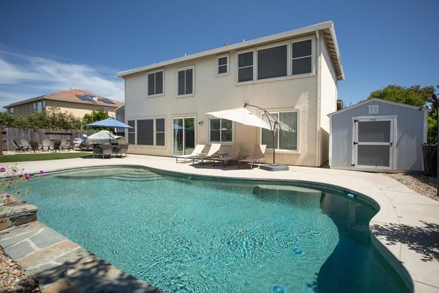 5600 Stonehaven Dr, Marysville, CA 95901