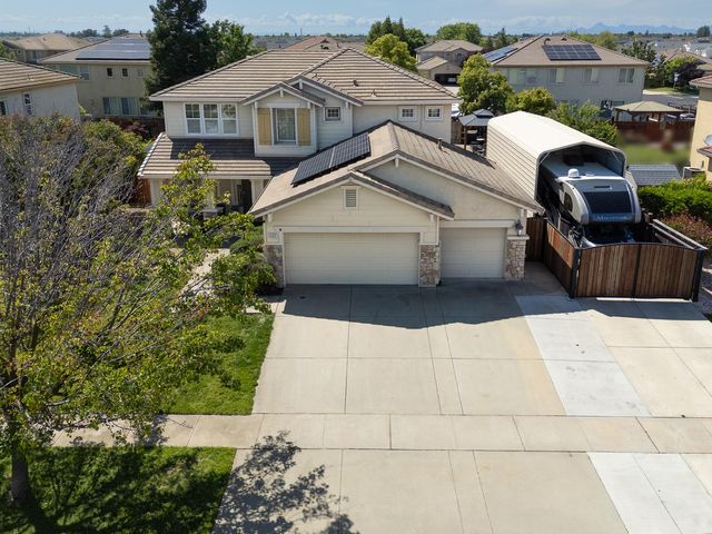 5600 Stonehaven Dr, Marysville, CA 95901