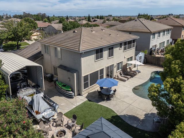 5600 Stonehaven Dr, Marysville, CA 95901