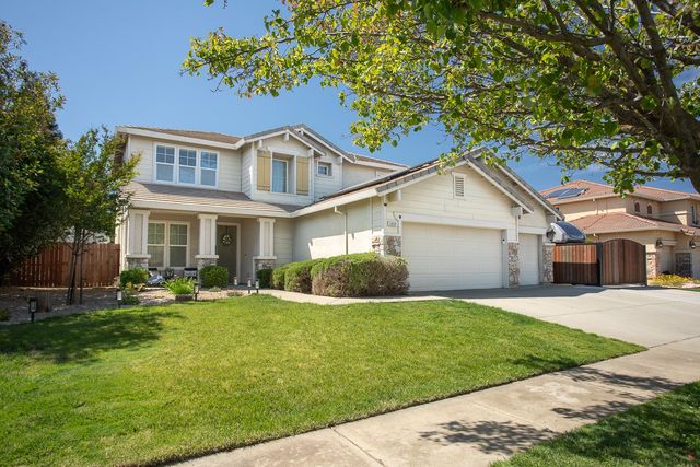 5600 Stonehaven Dr, Marysville, CA 95901