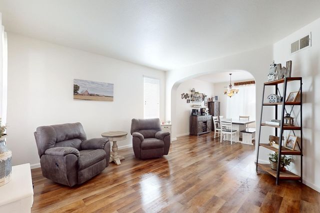 5600 Stonehaven Dr, Marysville, CA 95901