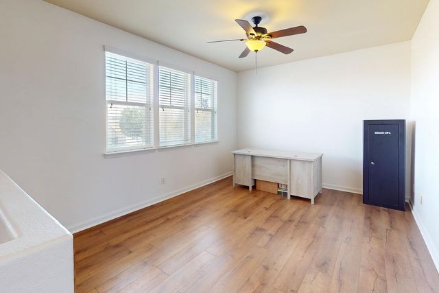 5600 Stonehaven Dr, Marysville, CA 95901