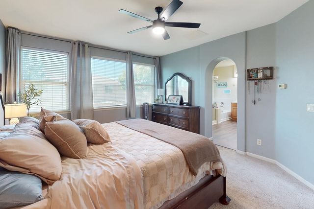 5600 Stonehaven Dr, Marysville, CA 95901