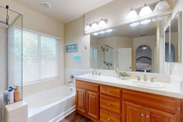 5600 Stonehaven Dr, Marysville, CA 95901