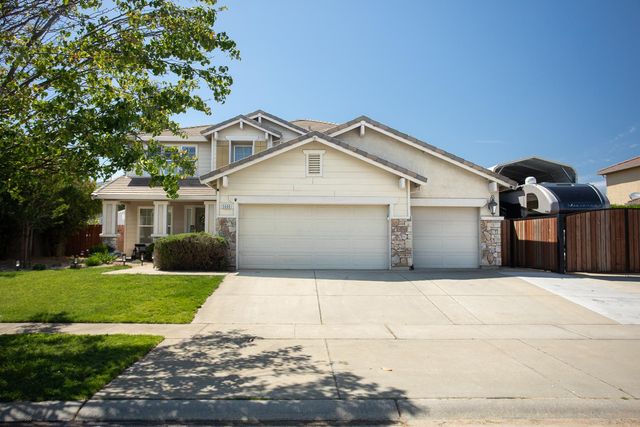 5600 Stonehaven Dr, Marysville, CA 95901
