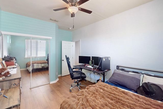 5600 Stonehaven Dr, Marysville, CA 95901