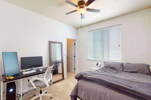 5600 Stonehaven Dr, Marysville, CA 95901