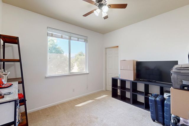 5600 Stonehaven Dr, Marysville, CA 95901