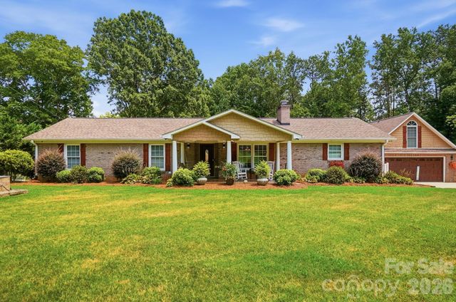 107 Mistywood Drive, Mount Holly, NC 28120