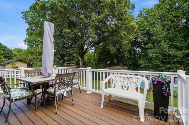 107 Mistywood Drive, Mount Holly, NC 28120