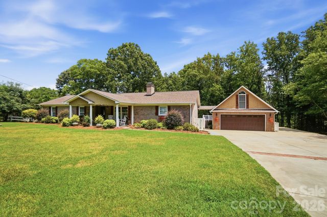 107 Mistywood Drive, Mount Holly, NC 28120