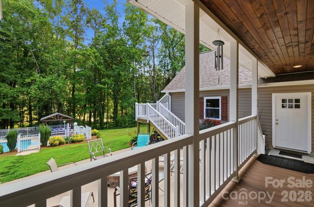 107 Mistywood Drive, Mount Holly, NC 28120
