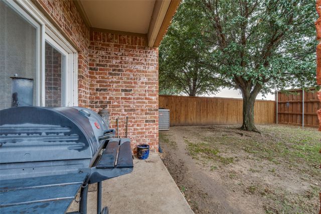 187 Castleridge Drive B, Little Elm, TX 75068