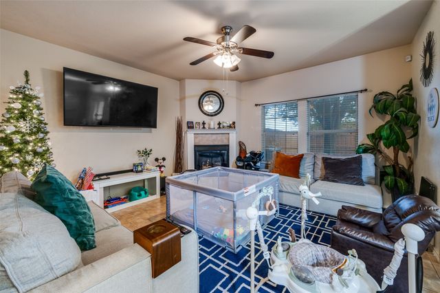 187 Castleridge Drive B, Little Elm, TX 75068