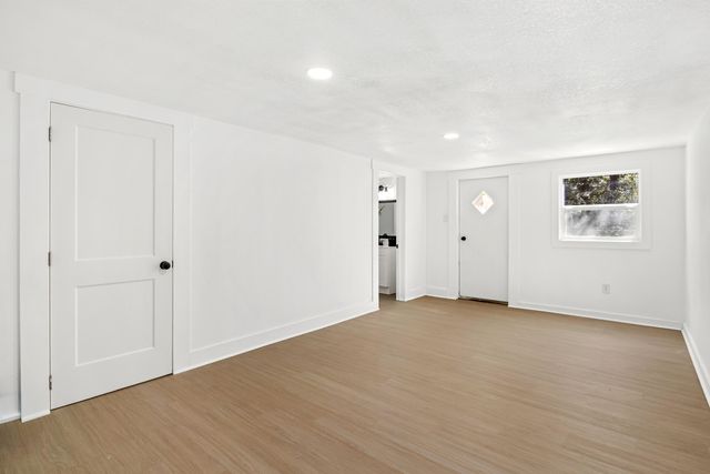 42 Roosevelt Avenue, Defuniak Springs, FL 32435