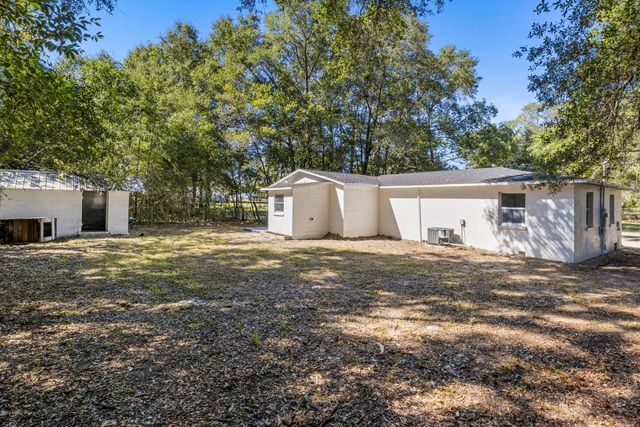 42 Roosevelt Avenue, Defuniak Springs, FL 32435