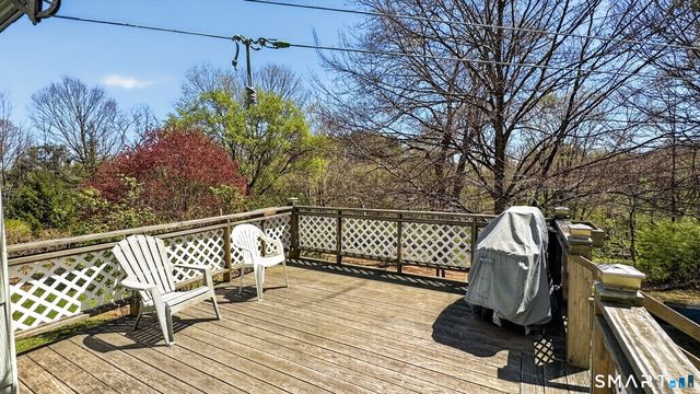 19 Cards Mill Road, Columbia, CT 06237
