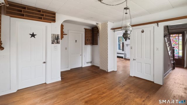 19 Cards Mill Road, Columbia, CT 06237