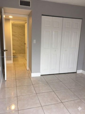 8888 SW 131st Ct 406, Miami, FL 33186
