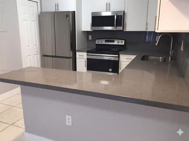 8888 SW 131st Ct 406, Miami, FL 33186