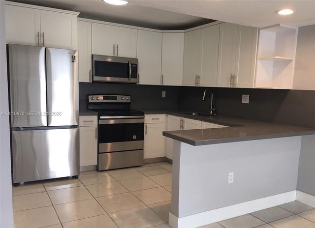 8888 SW 131st Ct 406, Miami, FL 33186