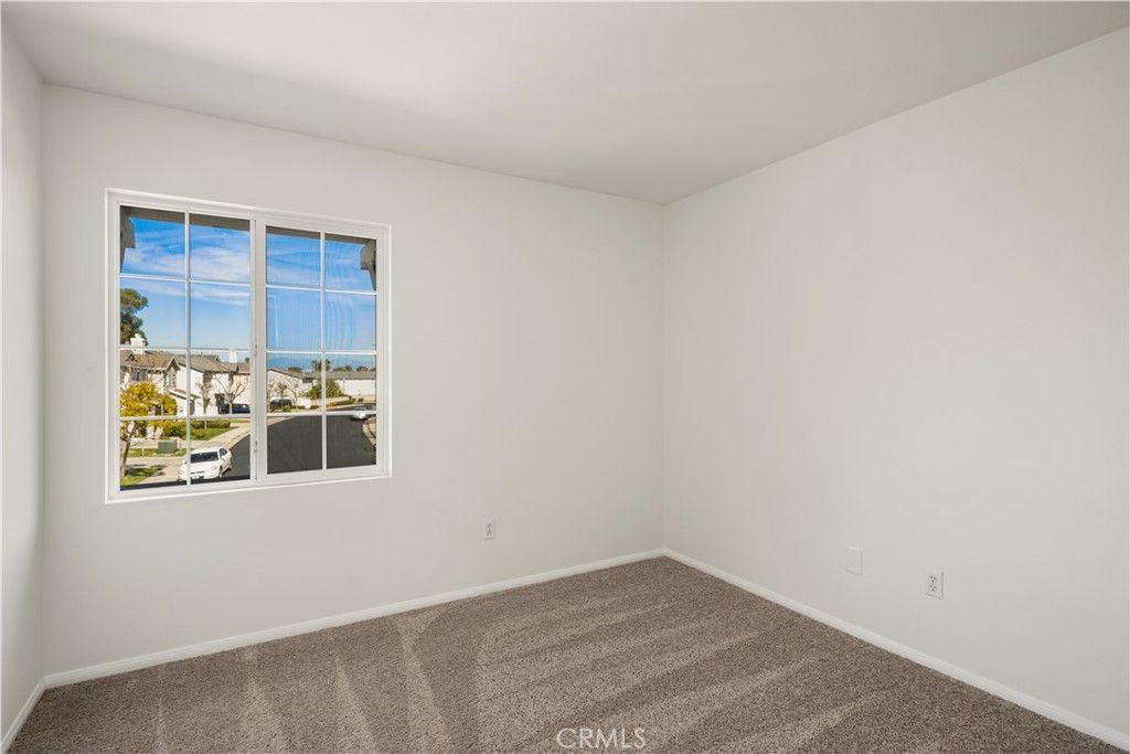 Image 19 of property listing at 966 Apricot Way, Carson, CA 90746