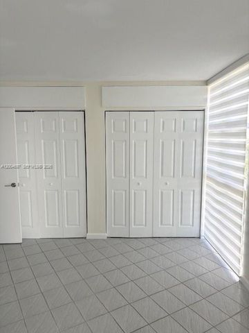 4000 Towerside Ter 1403, Miami, FL 33138