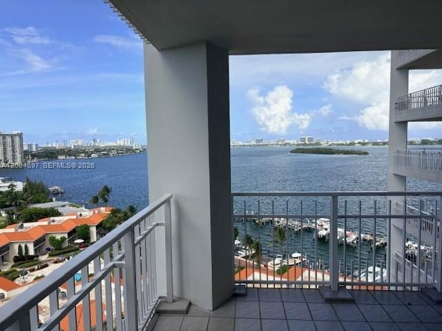 4000 Towerside Ter 1403, Miami, FL 33138