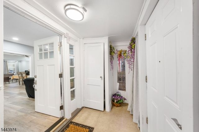 61 Keer Ave, Newark City, NJ 07112