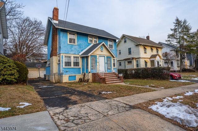 61 Keer Ave, Newark City, NJ 07112