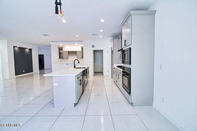 1723 EASED Street, El Paso, TX 79928