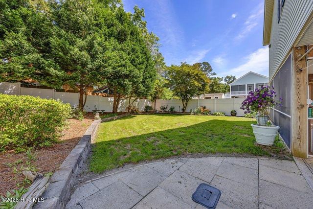 104 NE 8th Street, Oak Island, NC 28465