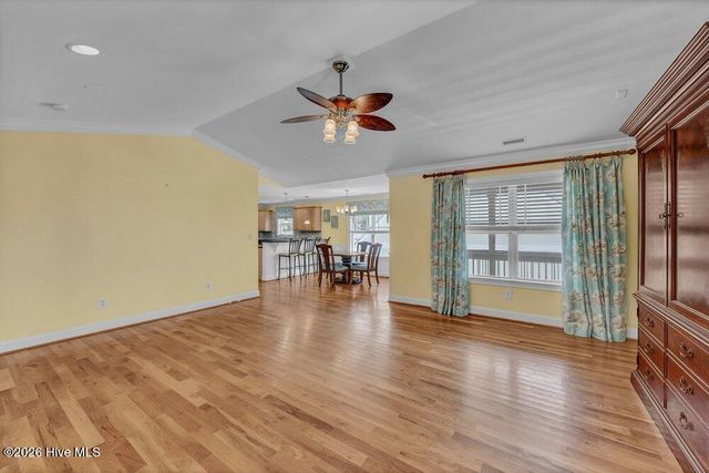 104 NE 8th Street, Oak Island, NC 28465