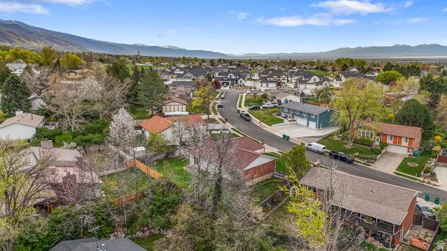 1626 HEATHER DR, Layton, UT 84040