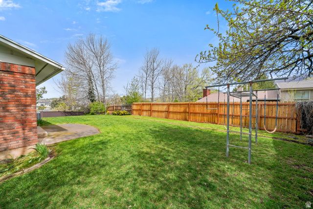 1626 HEATHER DR, Layton, UT 84040