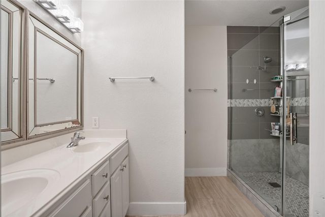 1247 Glenwood Canyon, Houston, TX 77077