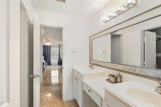 1247 Glenwood Canyon, Houston, TX 77077