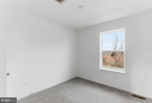 117 COURTHOUSE DR, Martinsburg, WV 25404