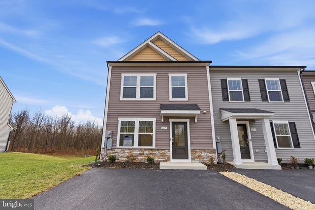 117 COURTHOUSE DR, Martinsburg, WV 25404