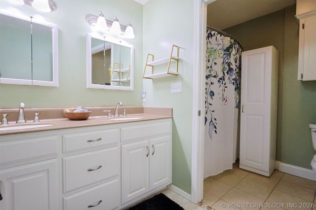 9859 N 38th Street, Sperry, OK 74073