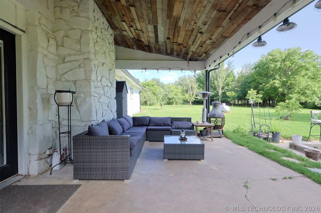 9859 N 38th Street, Sperry, OK 74073