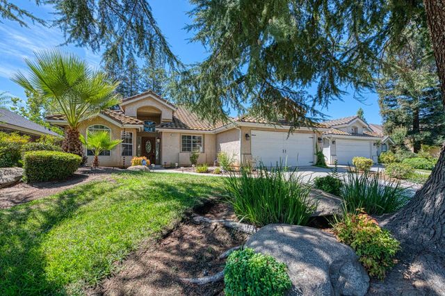 1145 E Woodhaven Lane, Fresno, CA 93720