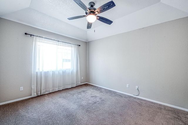 1145 E Woodhaven Lane, Fresno, CA 93720