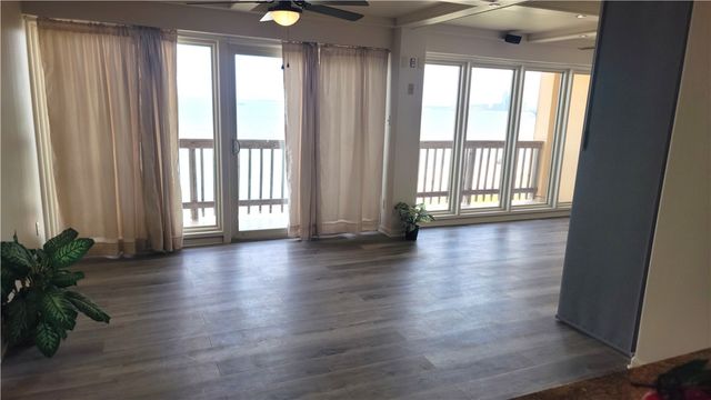 4000 Surfside Blvd 703, Corpus Christi, TX 78402