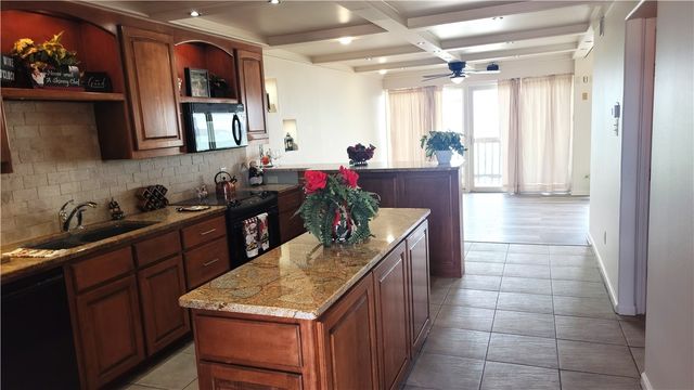 4000 Surfside Blvd 703, Corpus Christi, TX 78402